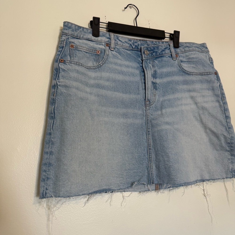 American Eagle Outfitters | Light Blue Denim Mini Skirt - Picture 2 of 8